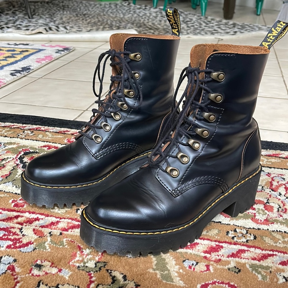 Like New! Leona Dr. Marten Boots